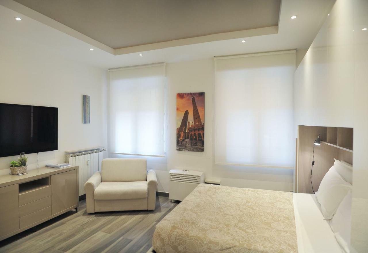بولونيا Andrea Luxury Apartments Strada Maggiore Studio 1 المظهر الخارجي الصورة