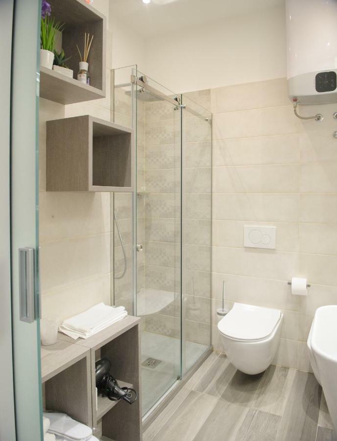 بولونيا Andrea Luxury Apartments Strada Maggiore Studio 1 المظهر الخارجي الصورة